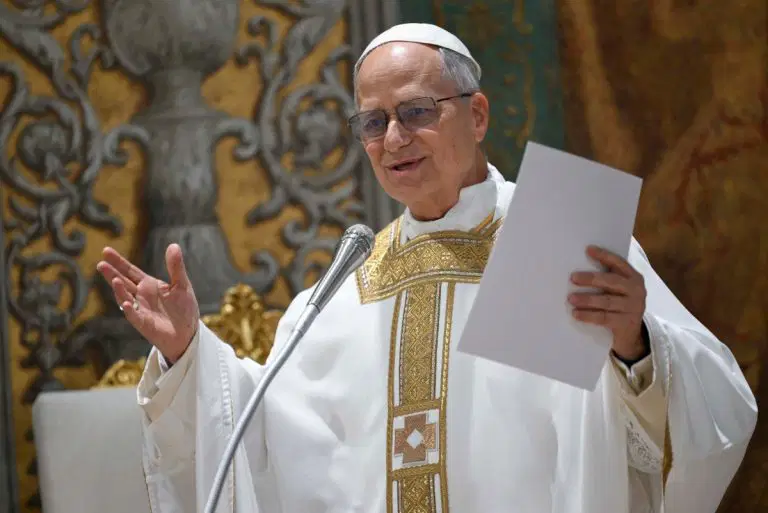 Pope Leo XIV Urges World Leaders To End Wars, Embrace Peace - Truth ...